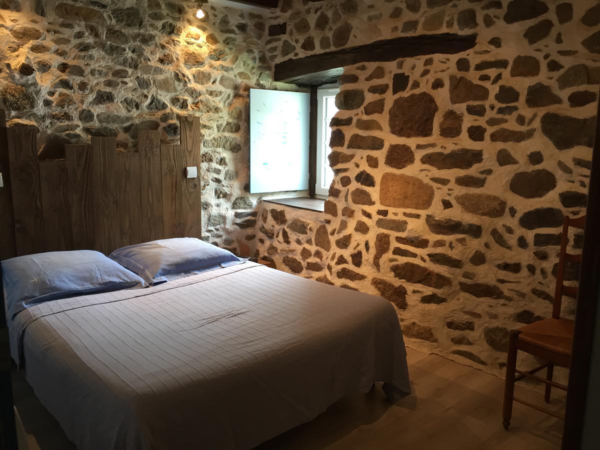 Gites Au Clos Du Lit Saint-Aaron Exterior photo